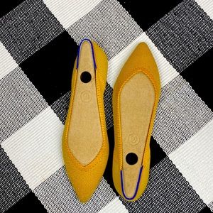 rothy's • pointed toe loafer flats • yellow • size 6